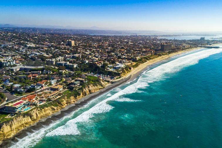Celebrity Oceanfront Estate Holiday home